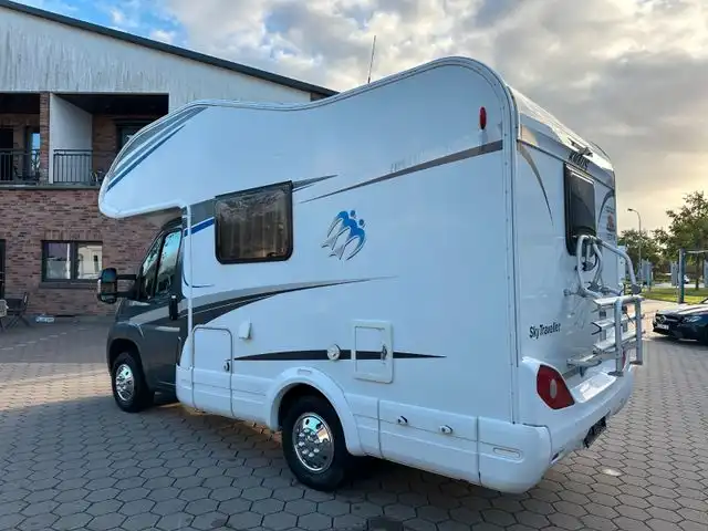 KNAUS Sky Traveller 500